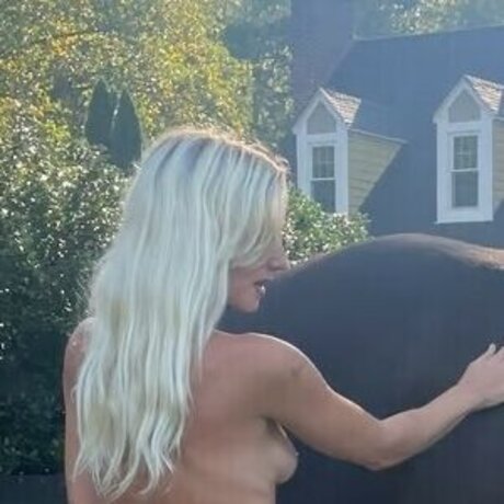 Lauren Emily Castle sex model galleries