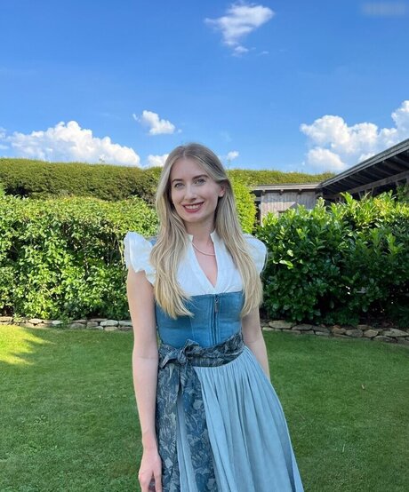 Empresslaurasophie top actress images