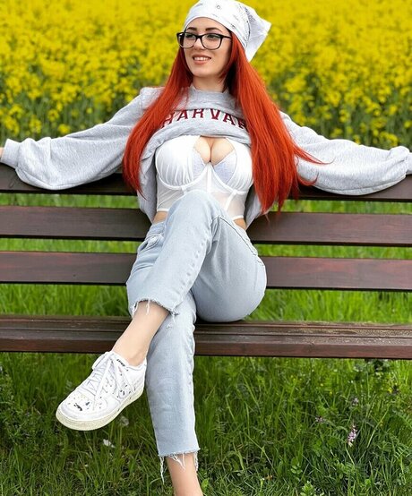 Harley Benz top actress photo