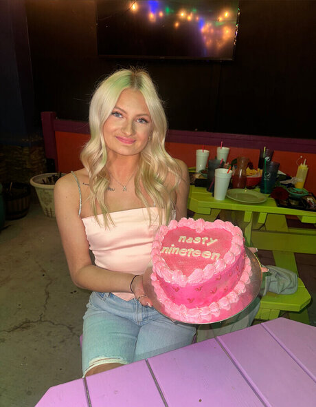 Alanna Kennedy naked actress pics