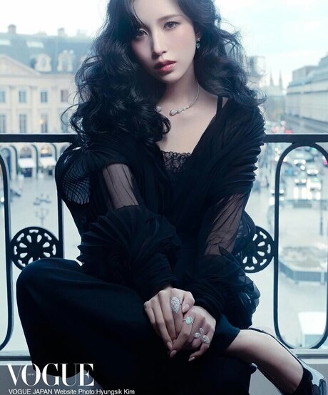 Mina Myoi star exclusive photos