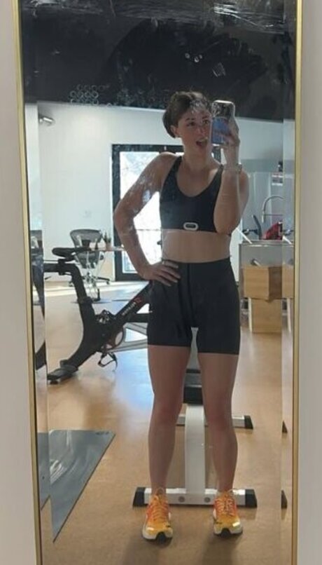 Lia Block nude actress gallery