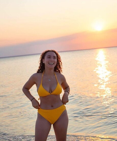 Joanachlips hot actress images