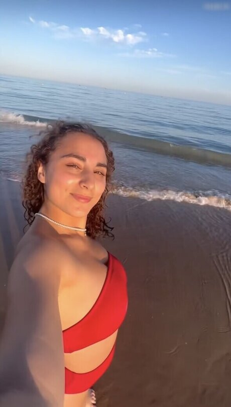 Joanachlips model erotic pics