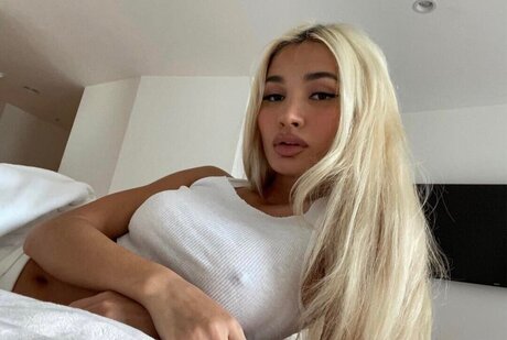 Pia Mia model beautiful photos