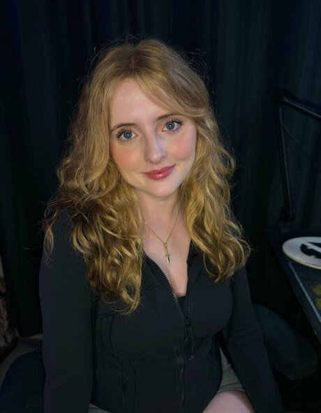 Krysttl sexy star pics