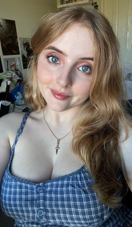 Krysttl model best pictures