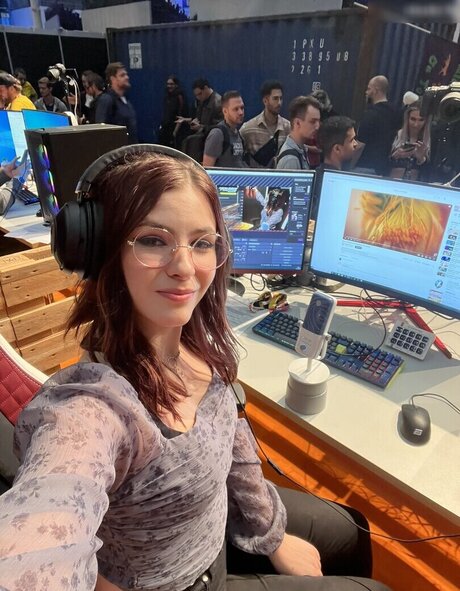 Katazuri exclusive model img