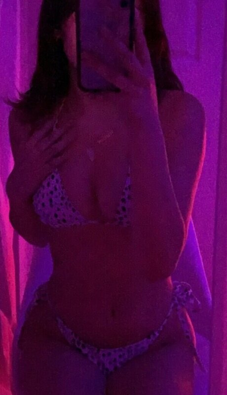 Emilykr0pp nice model galleries