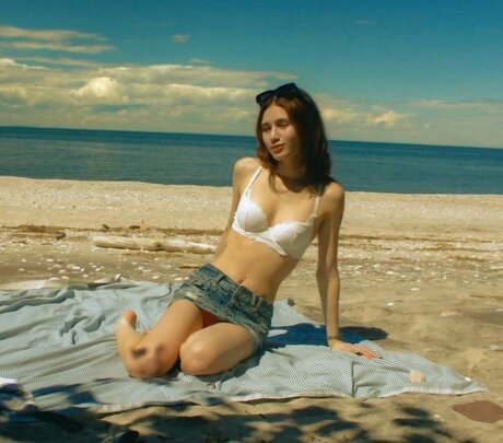 Emilykr0pp nice star img