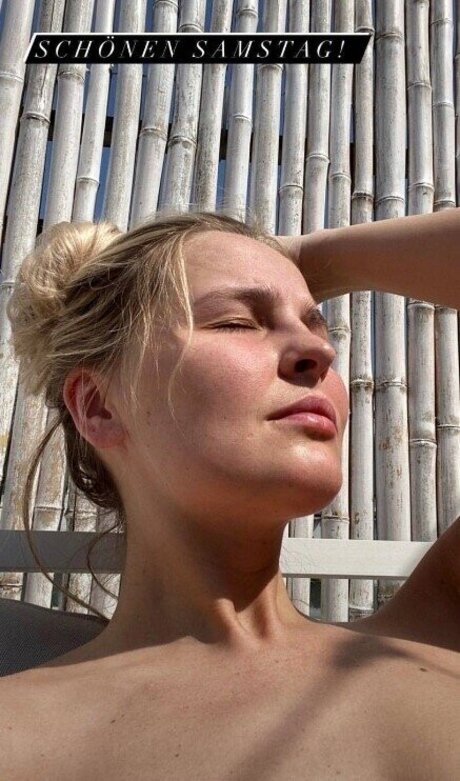 Jana Riva model hd img