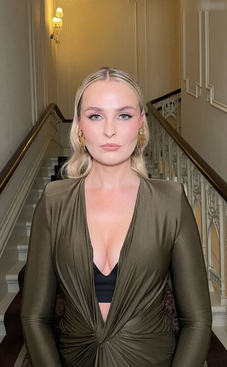 Jana Riva model sex picture