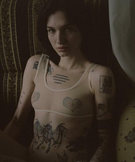 Ameliarrose Lilymilso Missmilso erotic model photo