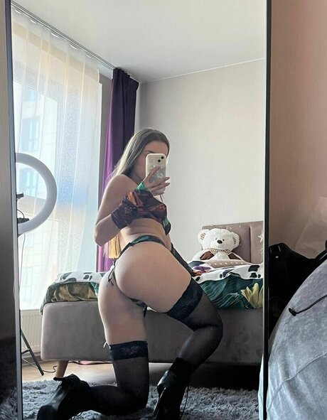 LalliPop beautiful actress picture