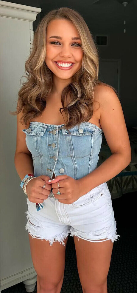 Llyssa Nichole nude model galleries