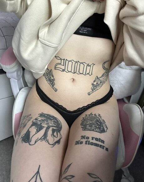 Cyber rue nude star photos