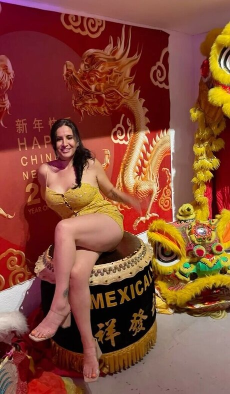 Karina Aldrete model nude pictures