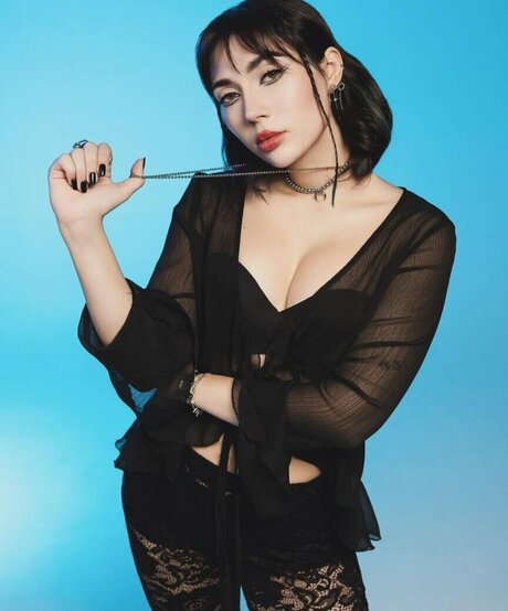 Ekatze007 pornstar naked pic