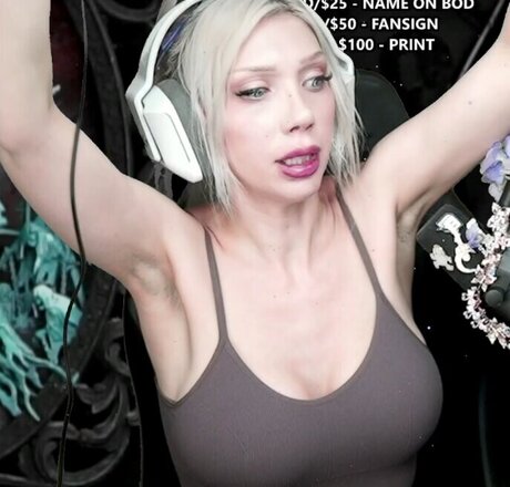 blonde milf big tits onlyfans hot nude img