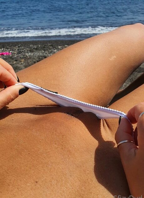 dark nipples onlyfans hot naked picture