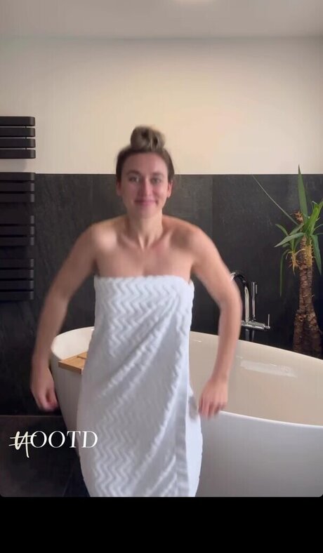 ukraine teen onlyfans sexy image