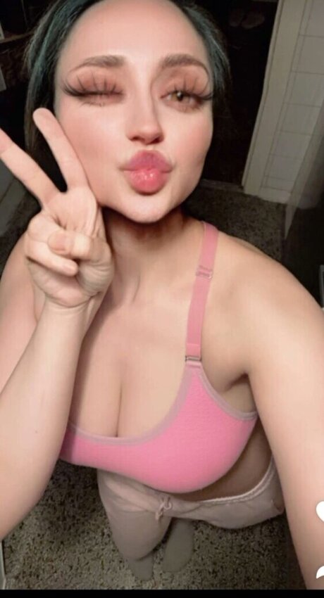 Regina Hixt perfect star picture