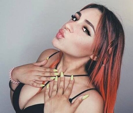 Regina Hixt art pornstar pics