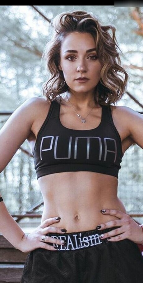 Regina Hixt nude actress picture