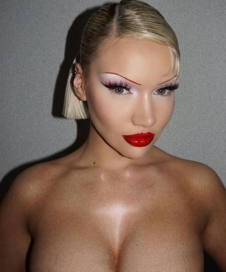 british blonde onlyfans nice pics