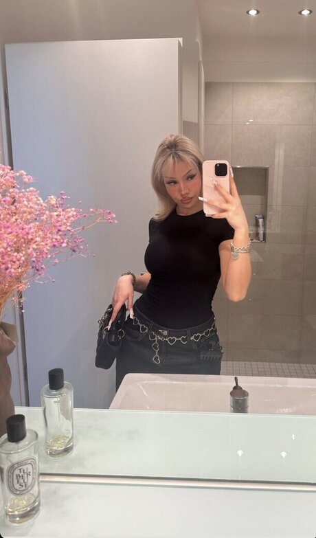 brazilian pussy onlyfans art naked gallery