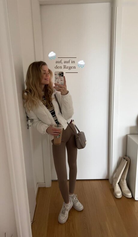 public onlyfans beautiful naked galleries