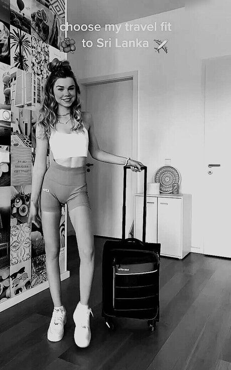 teen anal dildo onlyfans pornographic picture