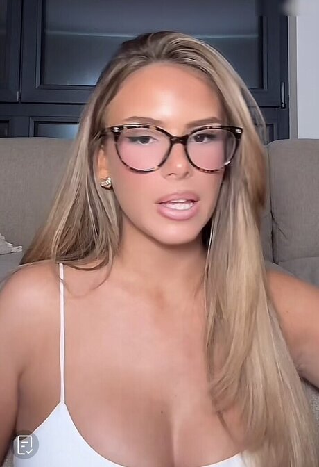 Jasmin Azizam nudes star photo