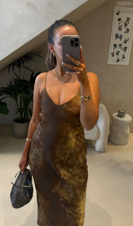 Jasmin Azizam nude actress photo