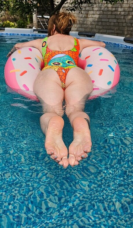 hairy legs onlyfans hot xxx photo