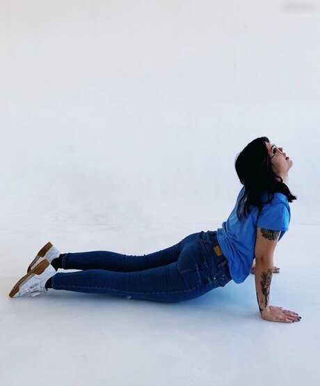 blonde muscle onlyfans pornographic image