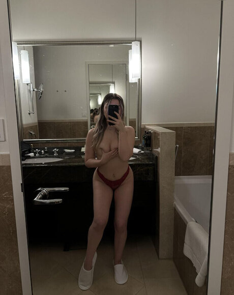 cutieemilia model nudes pic