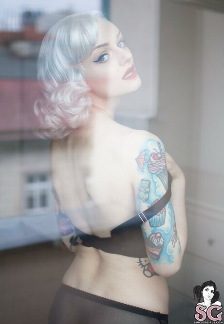 european onlyfans exclusive image