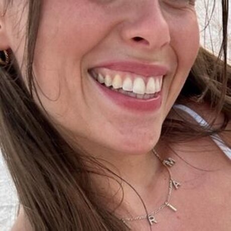 Miriam Gast model images