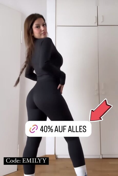 Emily Furz star hd pictures