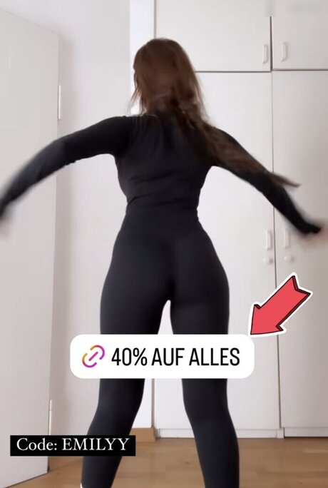 Emily Furz pornographic model pics