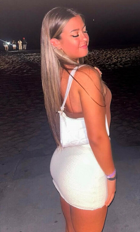 Madysen Nicole erotic actress galleries