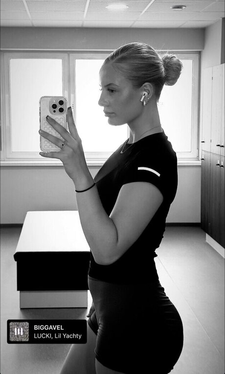 Luisa mnck model erotic photos