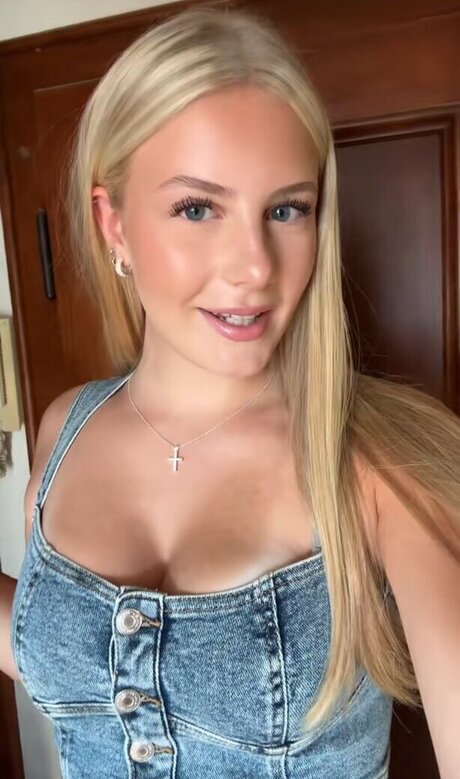 trans free onlyfans adult images