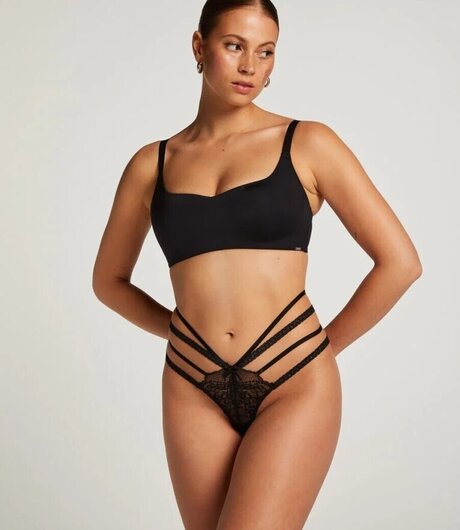 Wer ist sie_ pornstar naked gallery