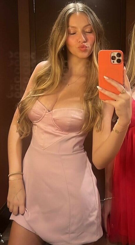 Mia Steele Profile Photo