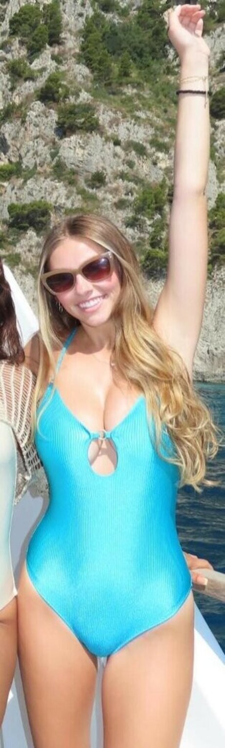 Mia Steele best model picture