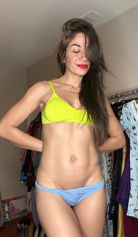 Sophia Paloma model pornographic images