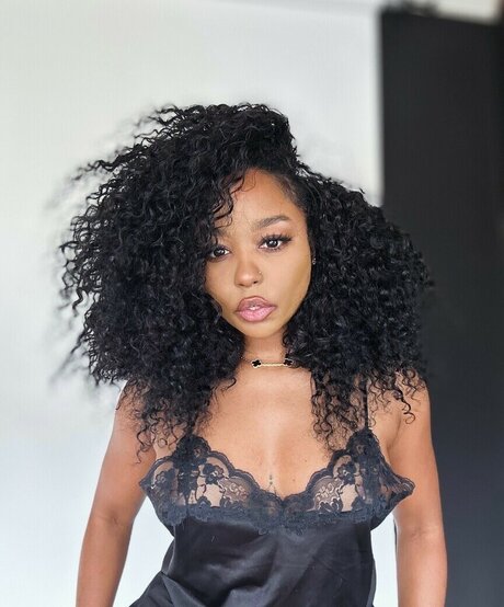 asian feet onlyfans hot photo