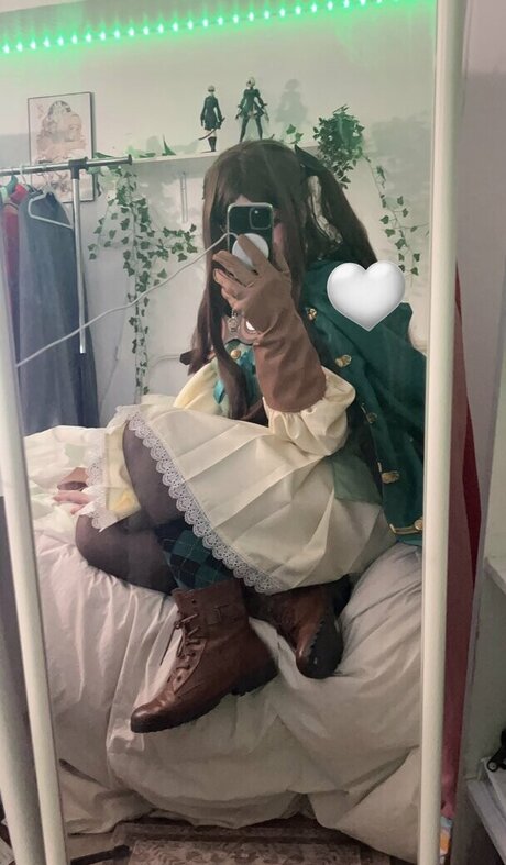 Meerxxxx high quality actress photo